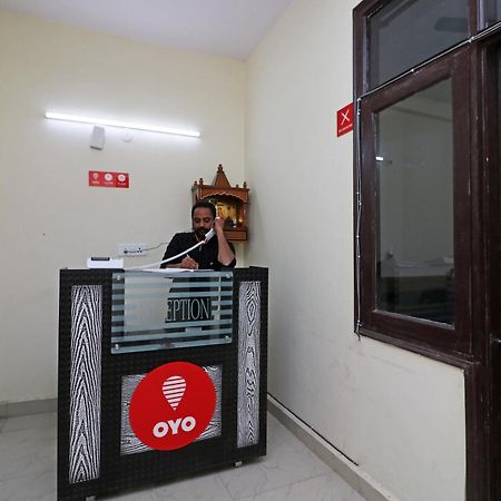Oyo Triage Home Stay Νόιντα Εξωτερικό φωτογραφία