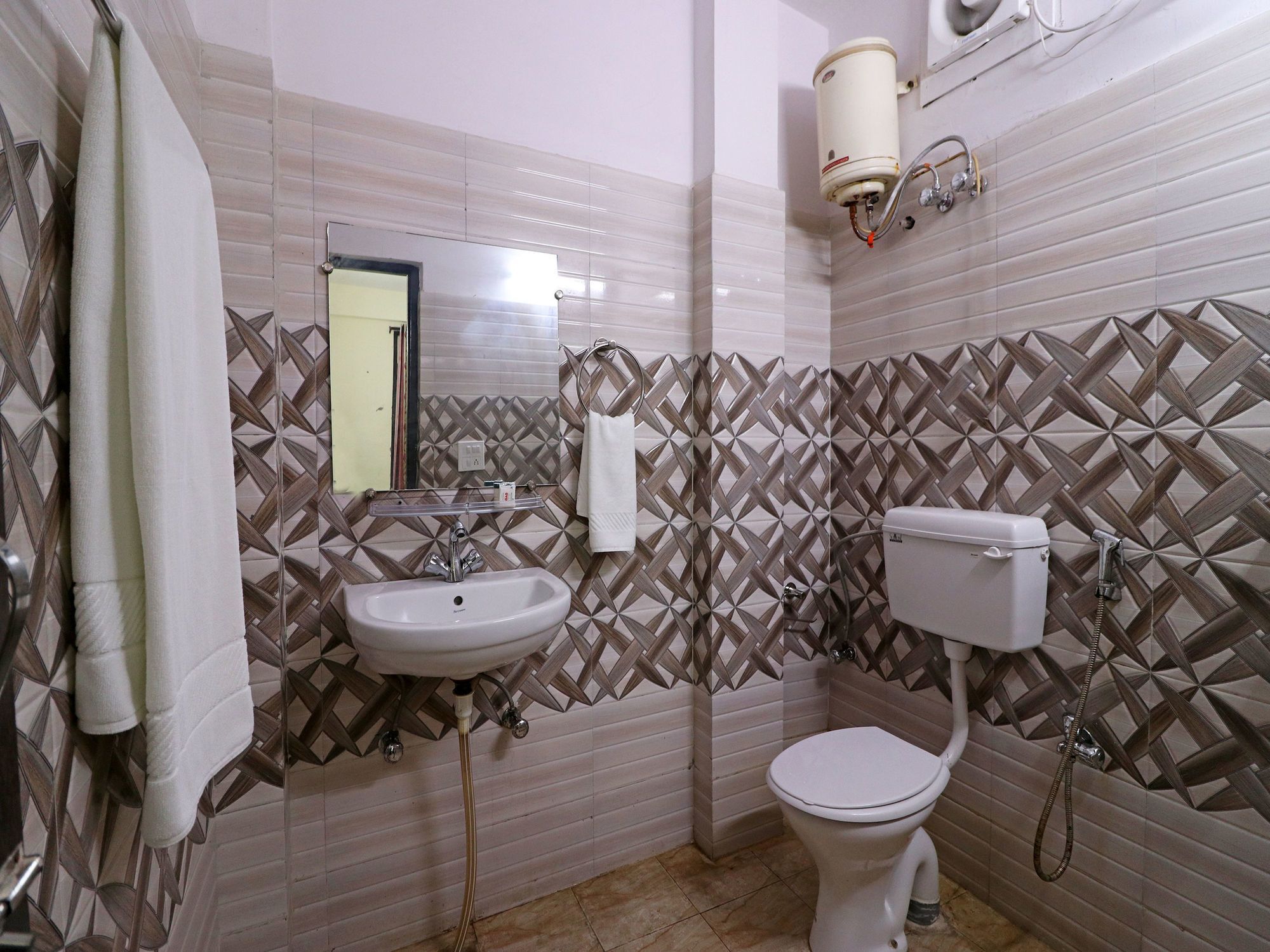 Oyo Triage Home Stay Νόιντα Εξωτερικό φωτογραφία